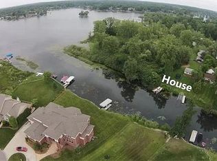 935 Campbell St, Commerce Township, MI