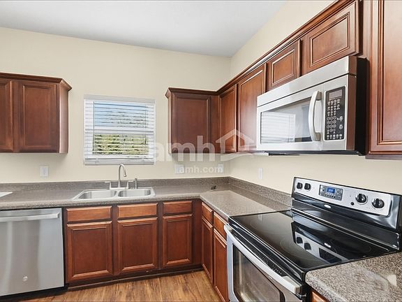 4th image of 369 Owl Dr