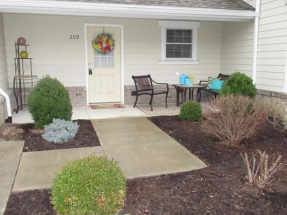 2nd image of 209 Blackbird Village Circle