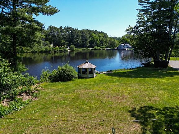 2nd image of 57 Shore Rd