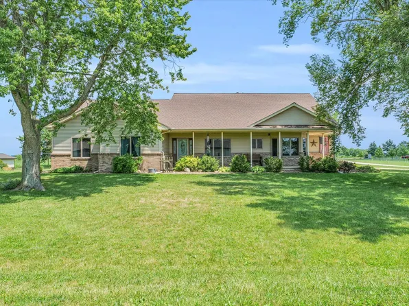 1502 County Road 2350 E, Saint Joseph, IL 61873