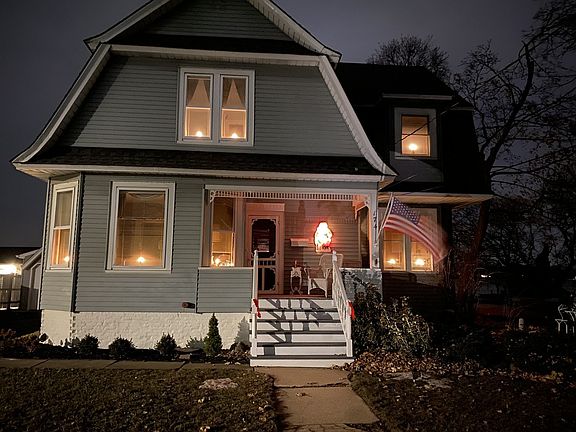 2nd image of 174 S Lake St