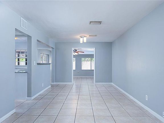 5th image of 4511 S Lois Ave
