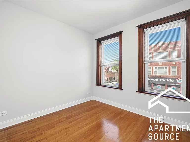 3050 N Milwaukee Ave #2 — Photo 2