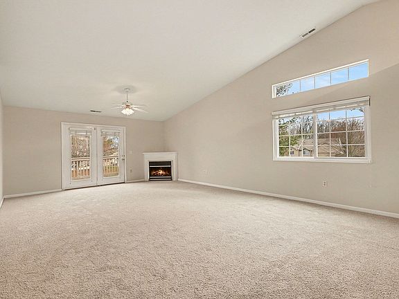 5th image of 2456 Hickory Glen Ln