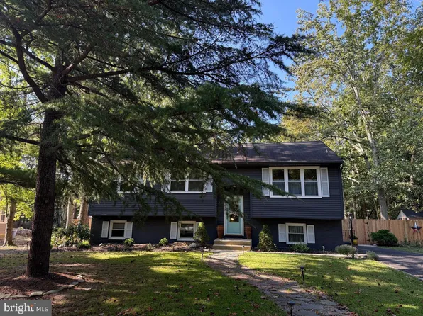 35 Birchwood Way, Gibbsboro, NJ 08026