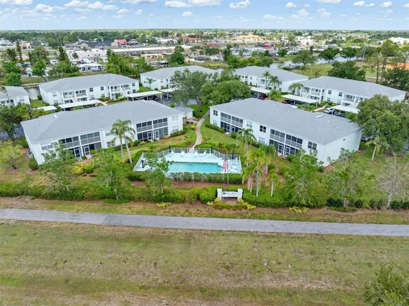 5725 Greenwood Ave APT 8203, North Port, FL 34287