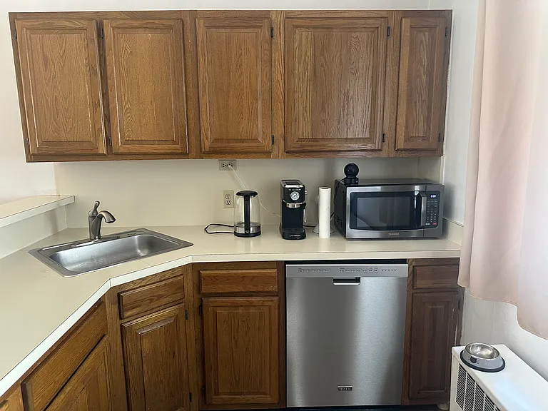 311 Park Ave #1 — Photo 8