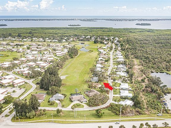 4th image of 34 Forest Park Dr