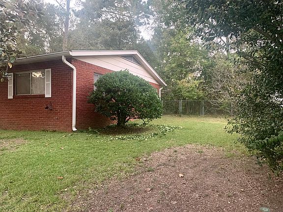 3rd image of 825 Choctaw Dr
