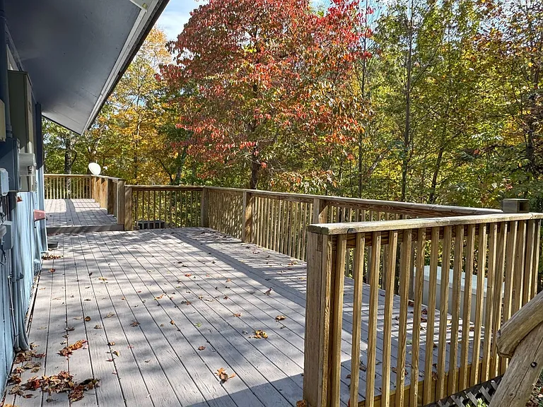 505 Adams Rd — Photo 34
