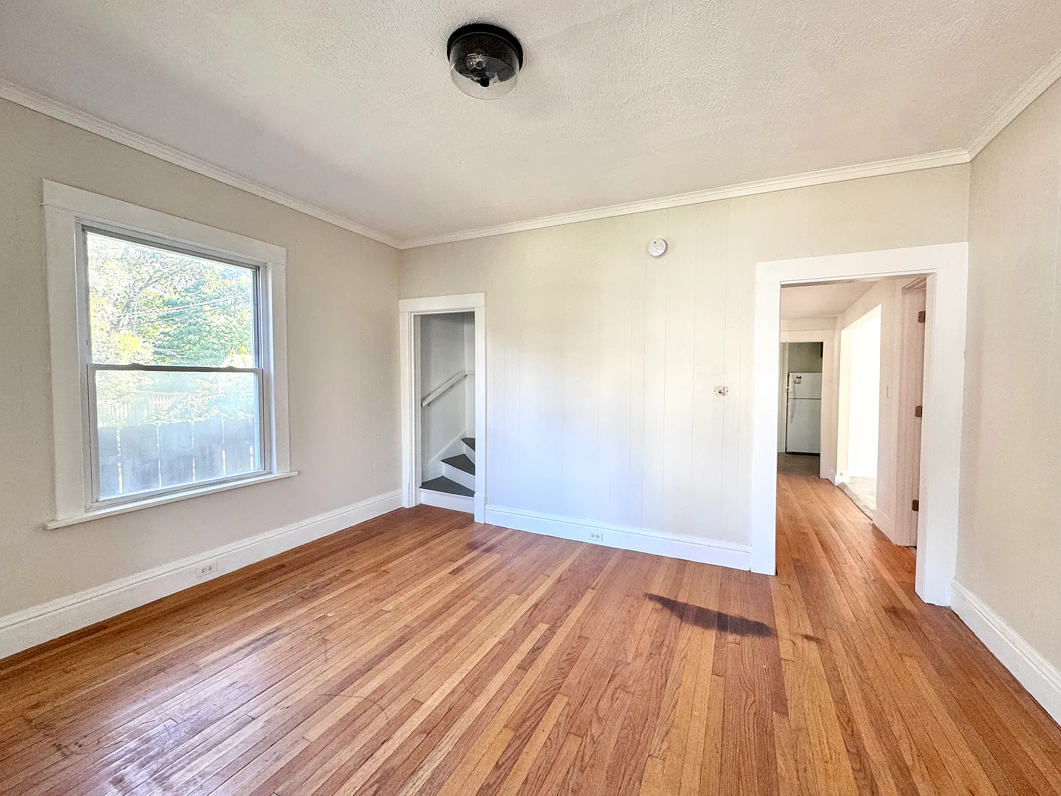 3 bed, $1,700 — Photo 3