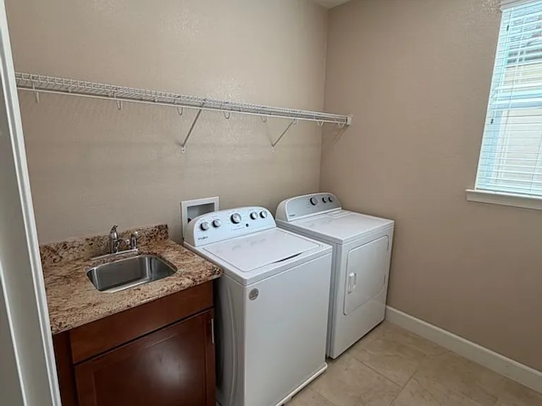 516 Dijon Pl — Photo 15