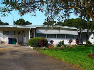 2510 Vindale Rd, Tavares, FL 32778