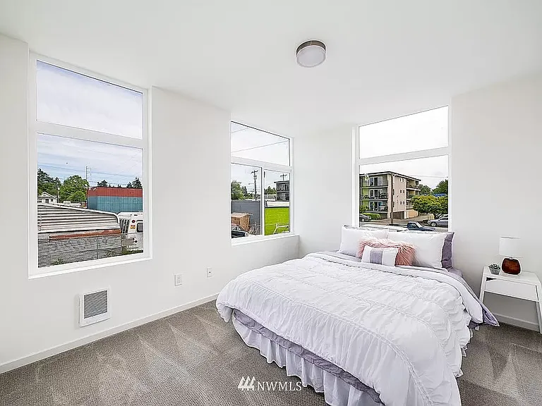 9250B 17th Ave SW — Photo 12