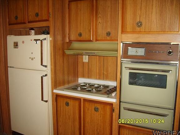 3rd image of 696 Cherry Blossom Ln