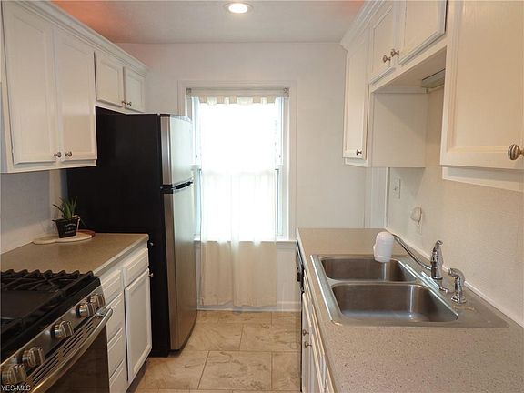 2nd image of 20429 Westwood Dr