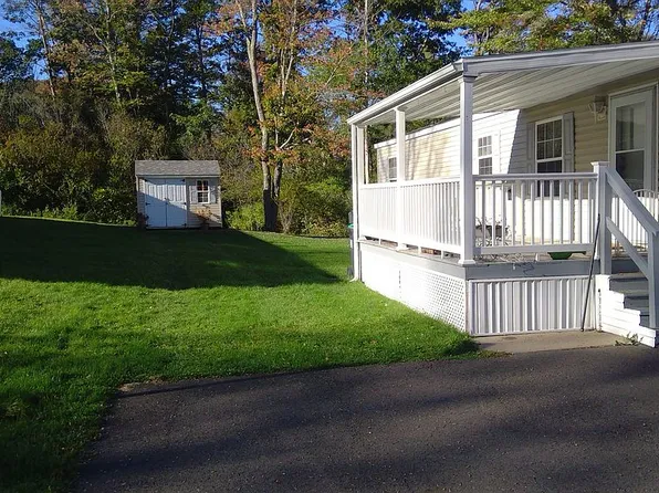 32 Valley Gorge Mobile Home Park, White Haven, PA 18661