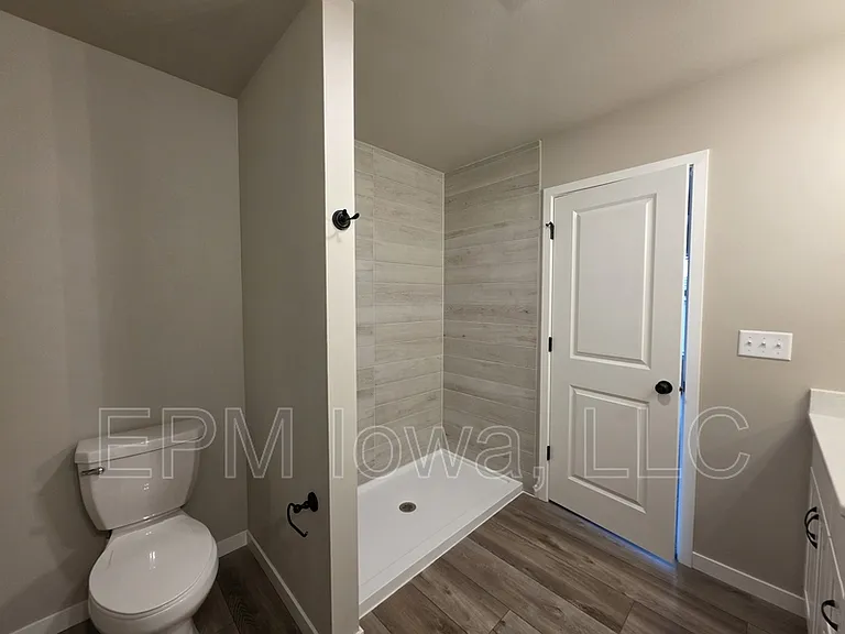 2309 Water Tower Pl — Photo 13