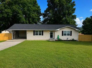 903 Star Lite Dr, Madisonville, TN 37354