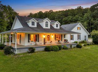 596 Clifty Creek Rd, Oakdale, TN 37829