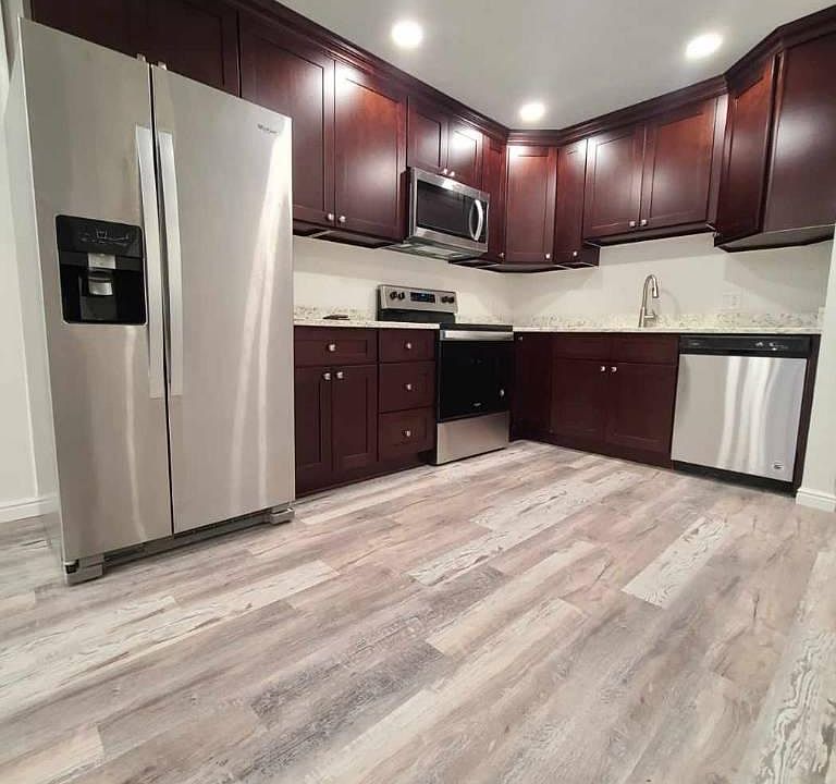 1st image of 1032 E 400 S APT 409B
