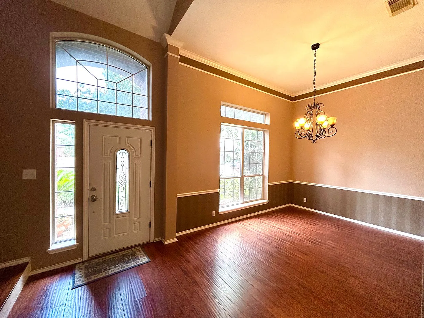 *Move In Special* Stunning 4 Br/2.5 Bath Home In Gated Community With Resort-Style Amenities! — Photo 3