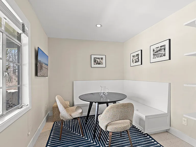 9 Ocean Ave — Photo 11