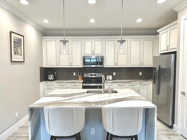 2 bed, 2.0 bath, 1620 sqft, $2,800 — Photo 3