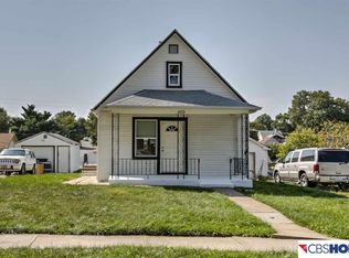 4224 S 39th St, Omaha, NE 68107