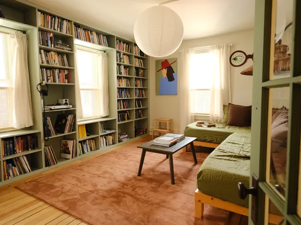 20 Saint Louis St #2, Burlington, VT 05401