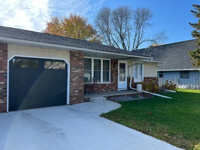 444 S Saint Bernard Dr — Photo 11