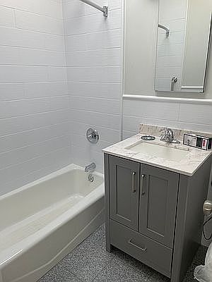 4th image of 22-52 36th St APT 2