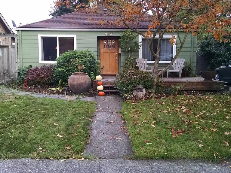 8150 28th Ave SW — Photo 3