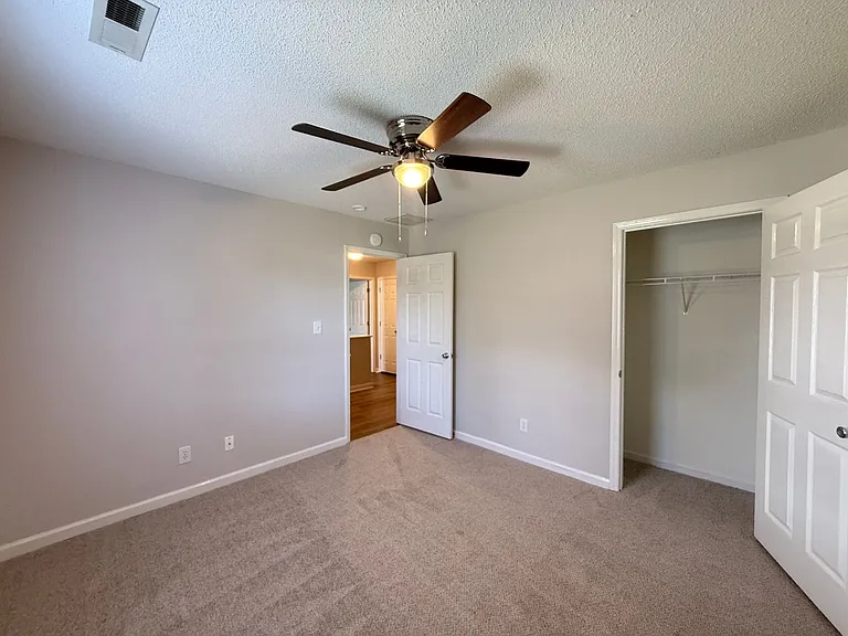5337 Moss Creek Ln — Photo 13