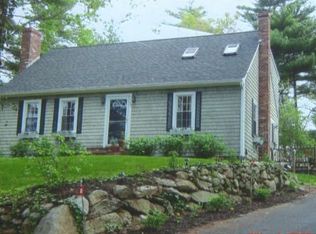 52 Mayflower Ridge Dr, Wareham, MA 02571