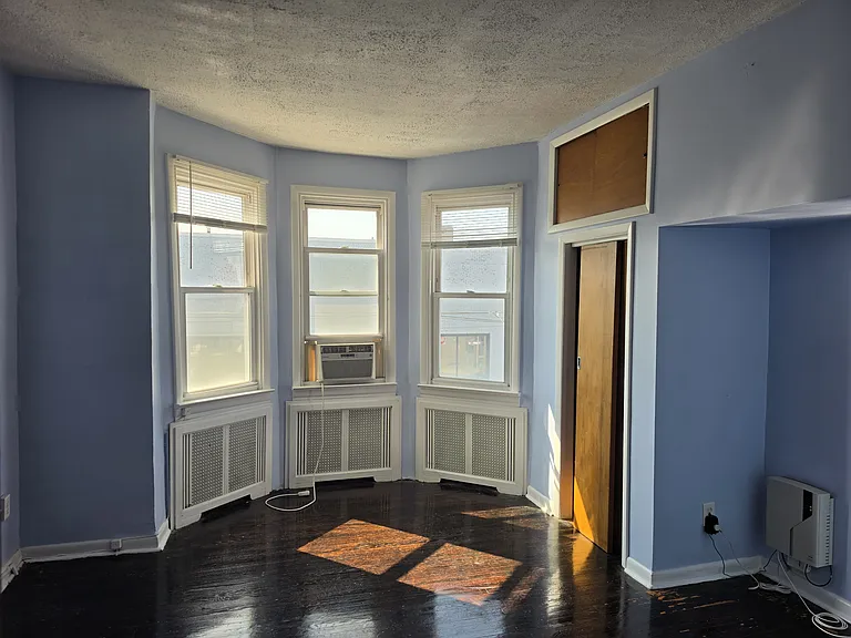2842 Cedar St #2 — Photo 10