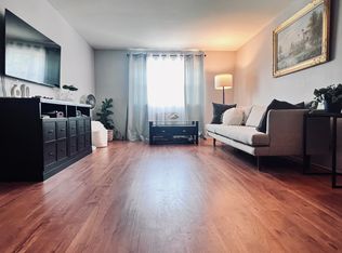 35 Berlin St APT 211, Clinton, MA 01510