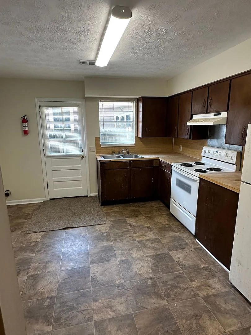 11th Avenue 3110 A, B & C — Photo 2