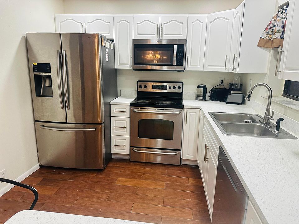 1st image of 7801 SW 8th Street
