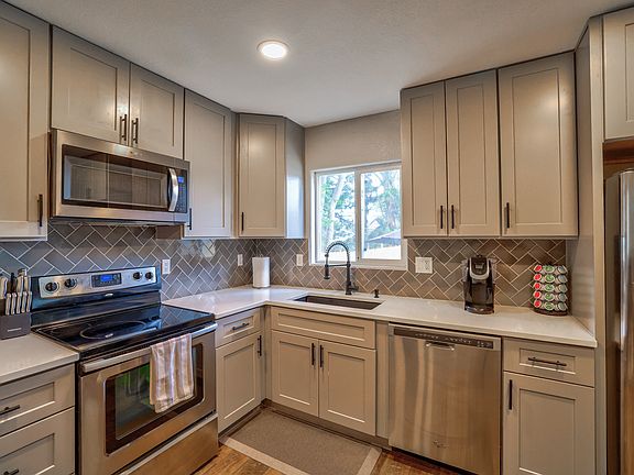4th image of 1354 Lipan St