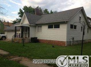 208 S Maple St, Versailles, MO 65084
