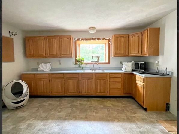 41 Robert Rogers Rd #A