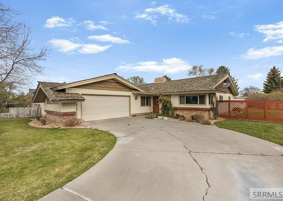 1st image of 775 Wooten Way