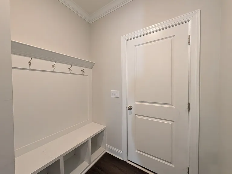 332 Canyon Springs Trl — Photo 9