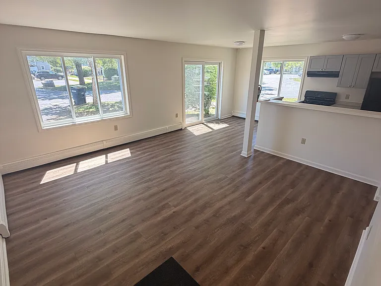 153 Gilman Cir #3 — Photo 2