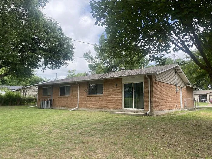 7924 Silverdale Dr — Photo 17