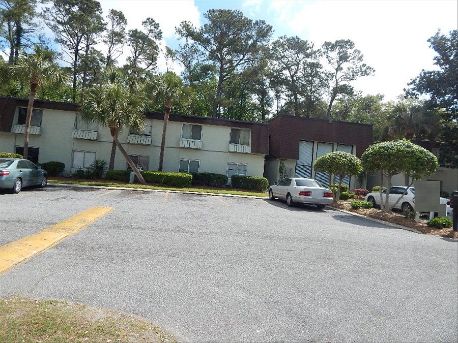 1st image of 104 Woodhaven Dr