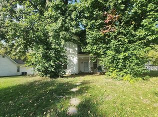 301 S Mill St, Athens, IL 62613