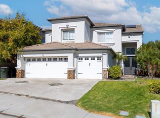 8755 E Garden View Dr, Anaheim, CA 92808